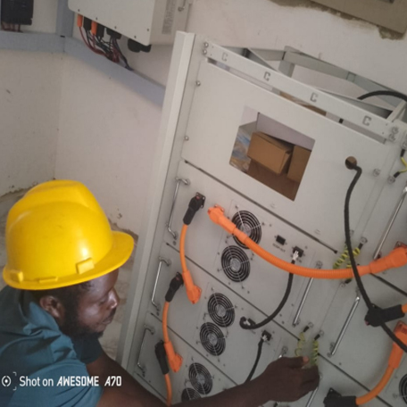 Proyecto comercial de almacenamiento de energía de 50 kW en Ghana